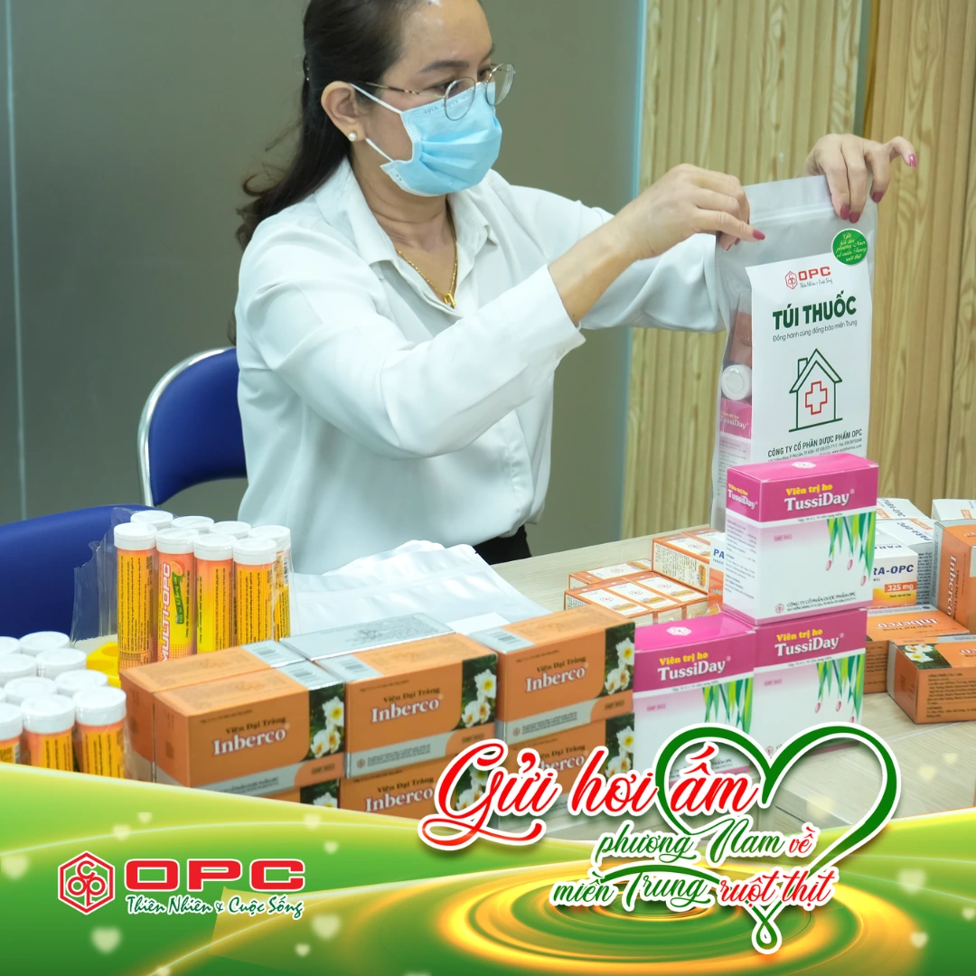 Cứu trợ miền Trung OPC gửi 3500 túi thuốc y tế đến đồng bào vùng lũ lụt (2)